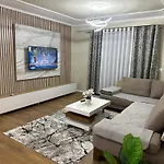 Ledio's Luxury Apartmán Pogradec